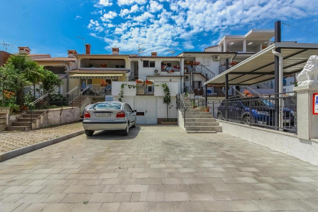 Apartments Radan Poreč Eksteriør bilde
